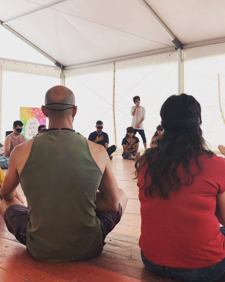 sebastian belacowsky terapia para artistas procesos creativos impulsa la creatividad traspasa obstáculos expresión desbloquea la creatividad desbloqueo corporal terapia transpersonal meditación respiración relajación arte música producción musical música y estados expandidos de consciencia