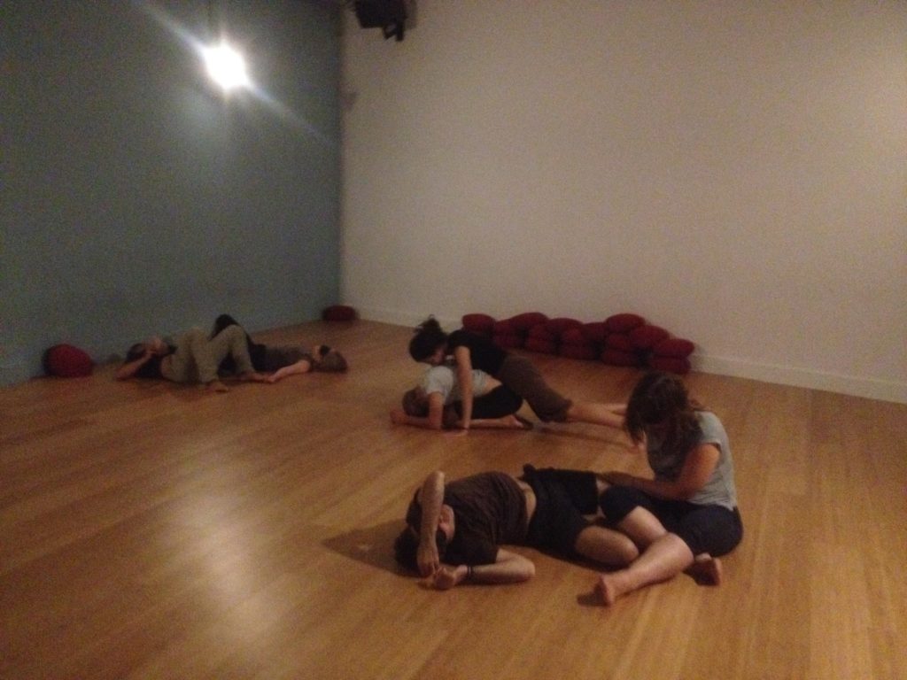 sebastian belacowsky terapia para artistas procesos creativos impulsa la creatividad traspasa obstáculos expresión desbloquea la creatividad desbloqueo corporal terapia transpersonal meditación respiración relajación arte música producción musical música y estados expandidos de consciencia